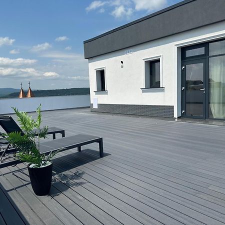 The Penthouse Hotel Vaslui Exterior photo