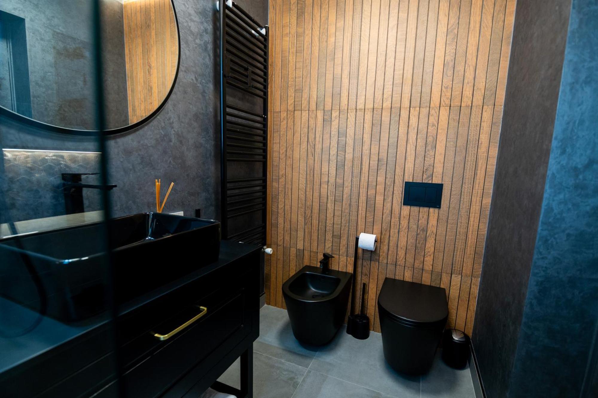 The Penthouse Hotel Vaslui Exterior photo